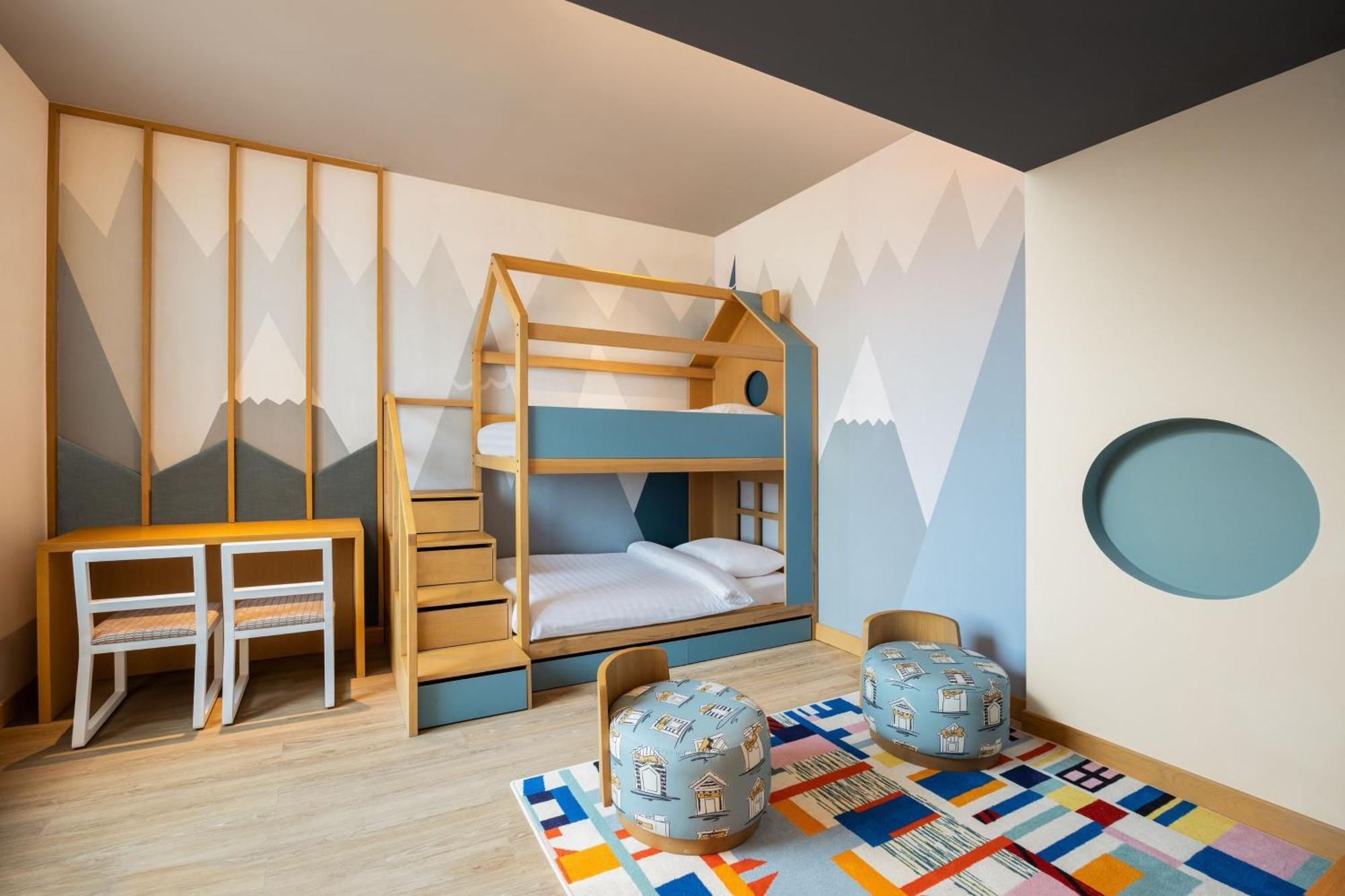 Courtyard By Marriott Shillong Hotel Buitenkant foto